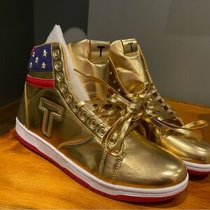 TRUMP maga Never Surrender gold high tops